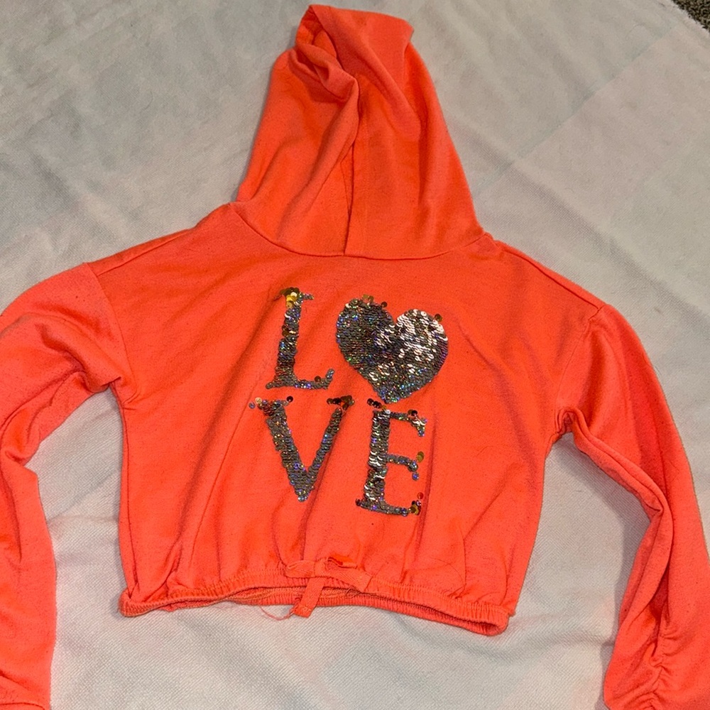 Girls fashion cropped lightweight hoodie.